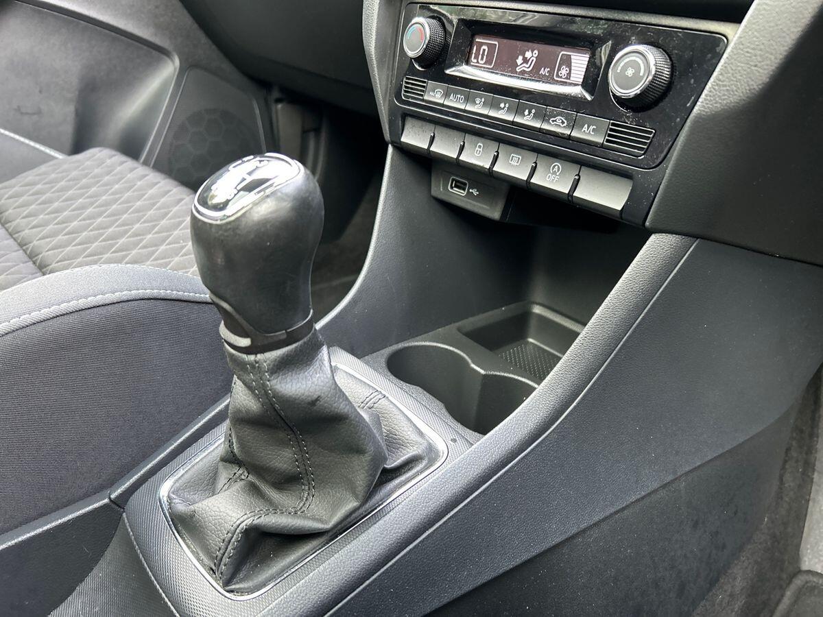 Used Skoda Rapid Spaceback 2018 for sale - 76330734: Photo 38