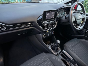 Used Ford Fiesta 2018 for sale - 76845598: Photo