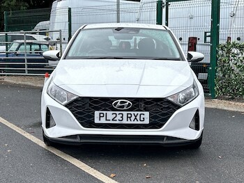 Used Hyundai i20 2023 for sale - 75969712: Photo