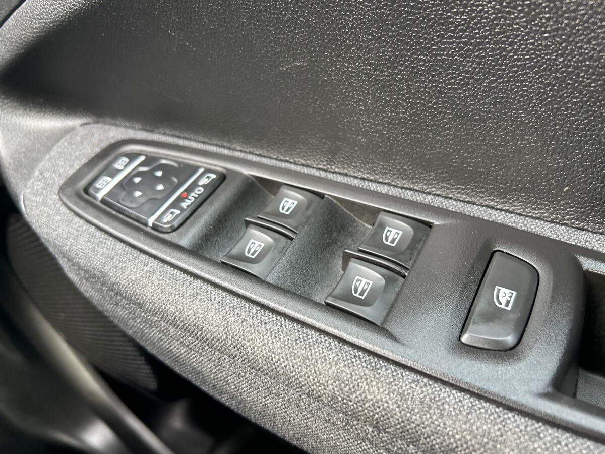 Used Renault Zoe 2021 for sale - 78038141: Photo 46