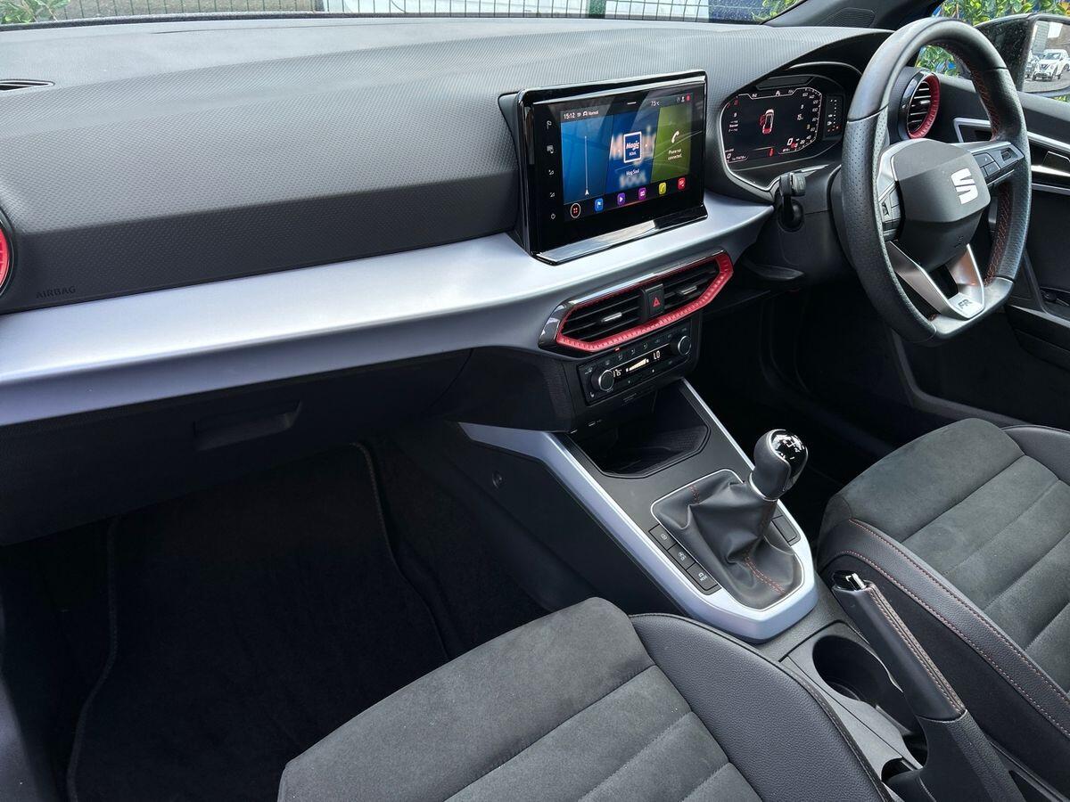 Used SEAT Arona 2023 for sale - 77444026: Photo 2