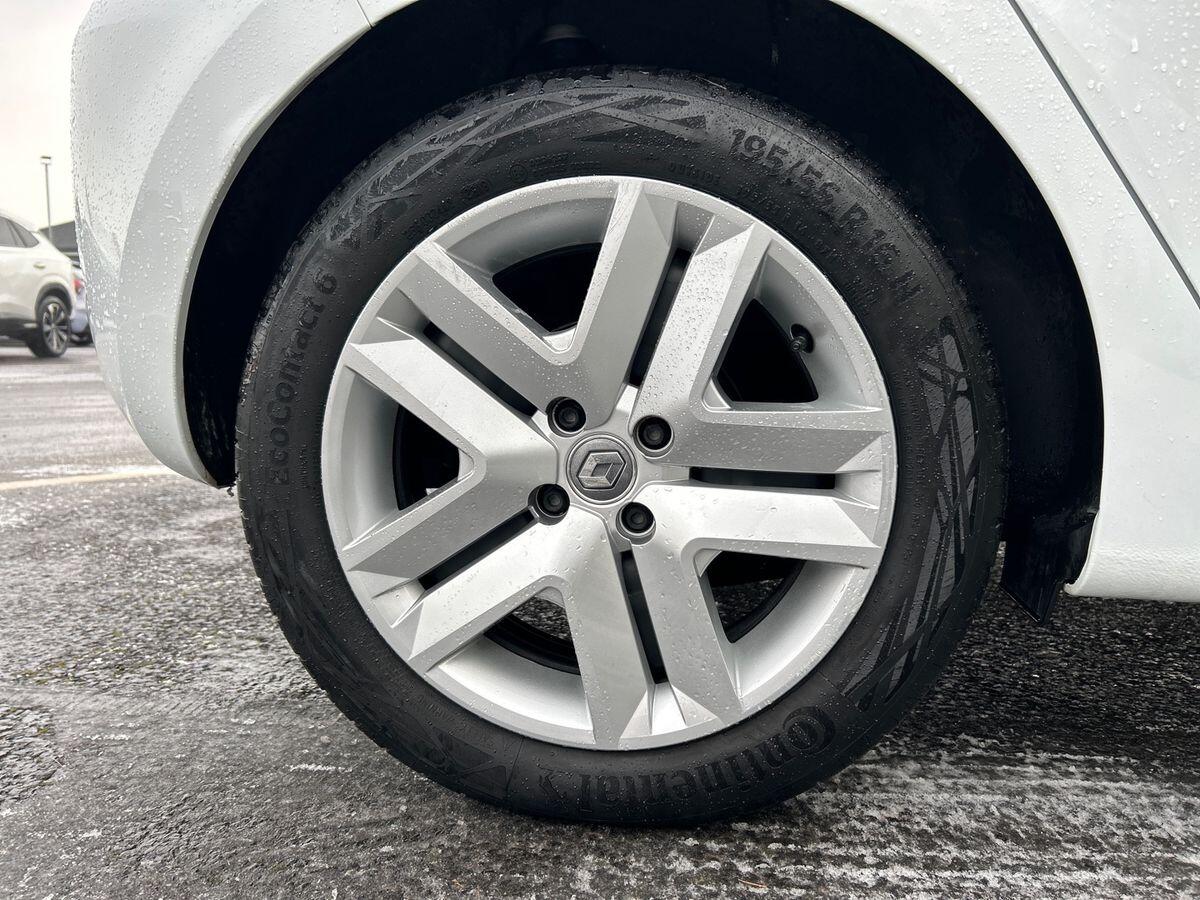 Used Renault Clio 2019 for sale - 77123678: Photo 12