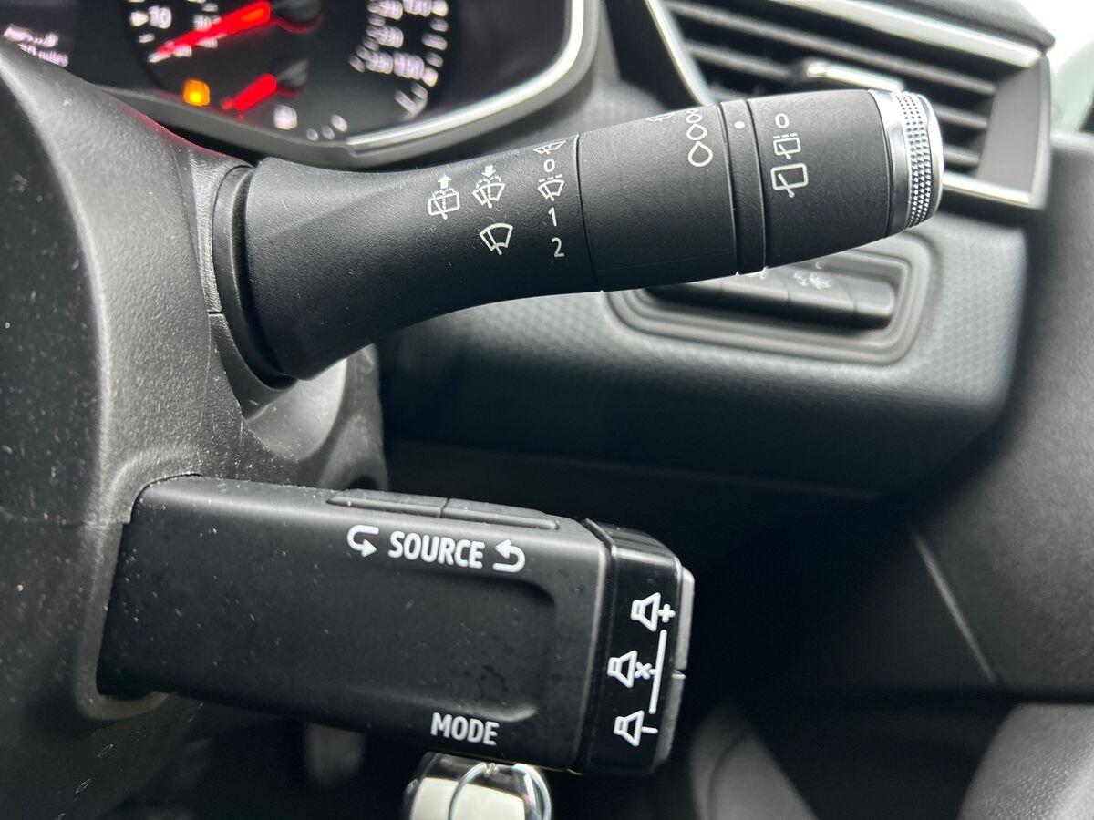 Used Renault Clio 2019 for sale - 77123678: Photo 32