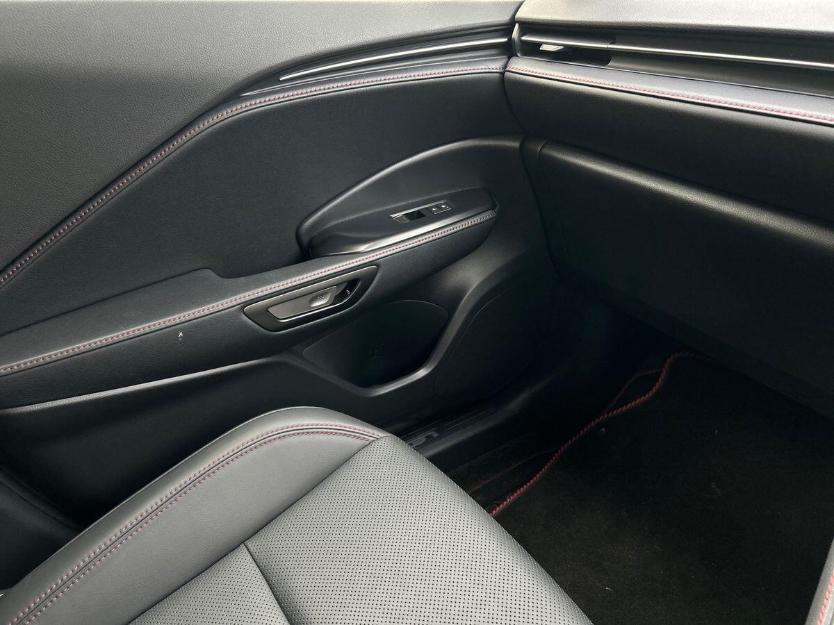 Used Lexus LBX 2024 for sale - 76299903: Photo 45