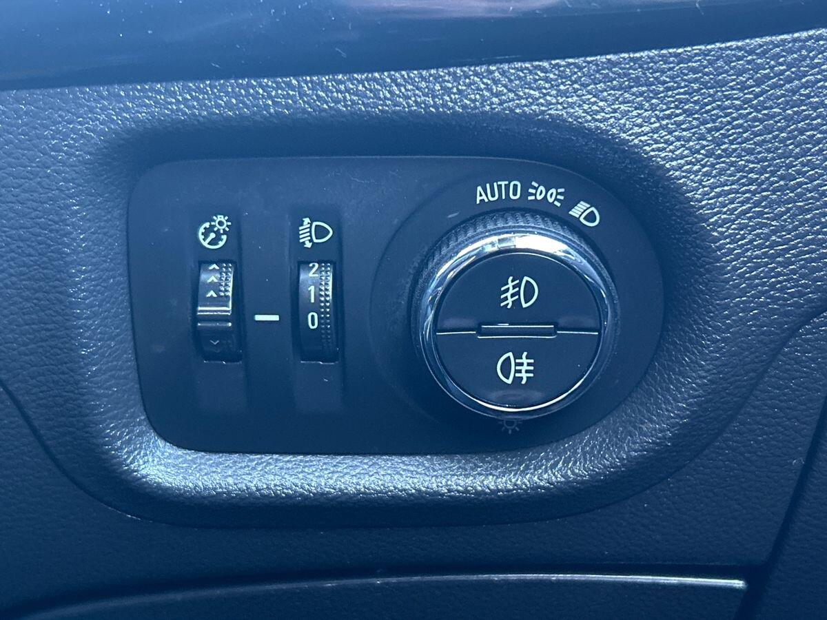 Used Vauxhall Astra 2017 for sale - 76576185: Photo 45