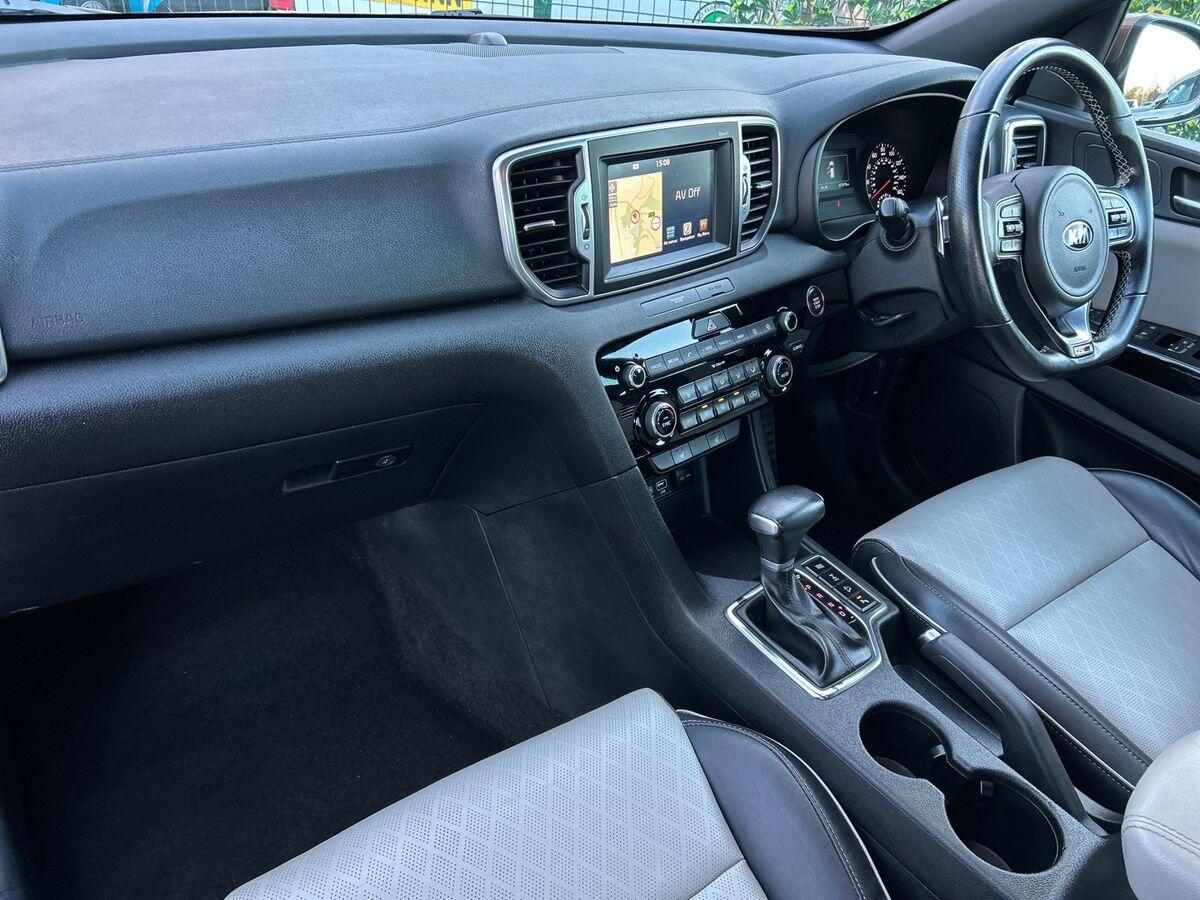 Used Kia Sportage 2017 for sale - 76641735: Photo 2