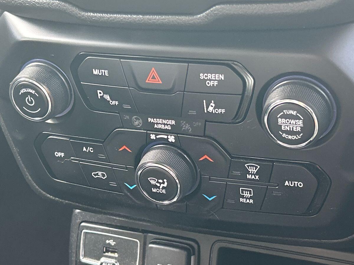 Used Jeep Renegade 2019 for sale - 76090321: Photo 30