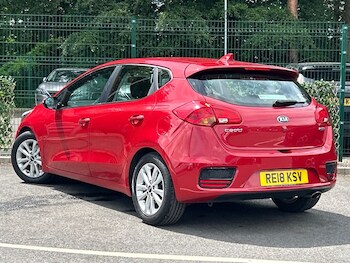 Used Kia Ceed 2018 for sale - 78956235: Photo