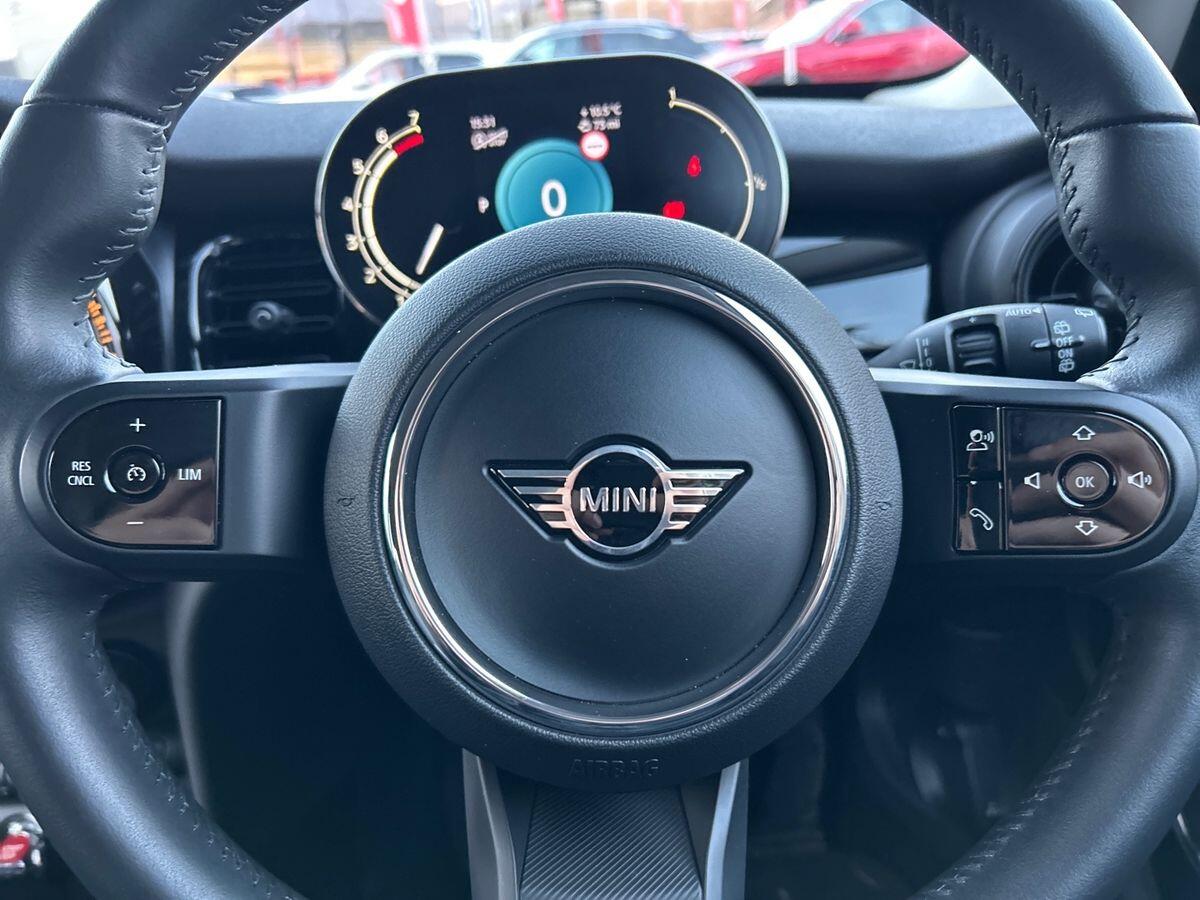 Used MINI Hatch 2022 for sale - 76961537: Photo 29