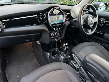 Used MINI Hatch 2022 for sale - 76961537: Photo