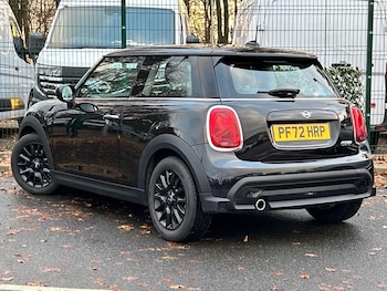 Used MINI Hatch 2022 for sale - 76961537: Photo