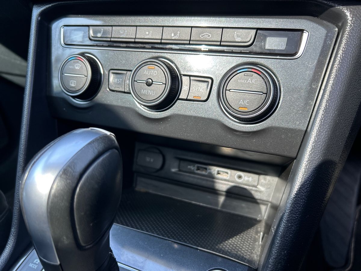 Used Volkswagen Tiguan 2020 for sale - 78168532: Photo 35