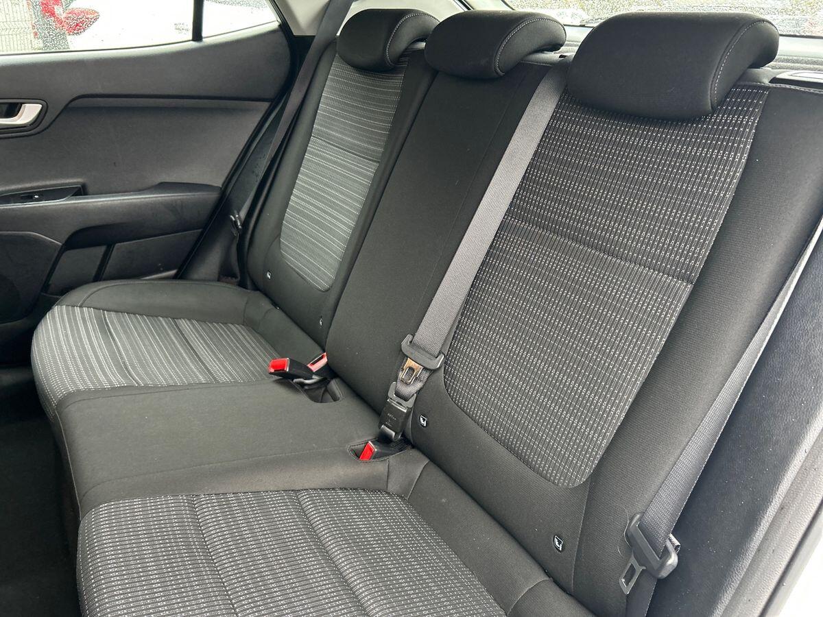 Used Kia Stonic 2019 for sale - 76421457: Photo 21