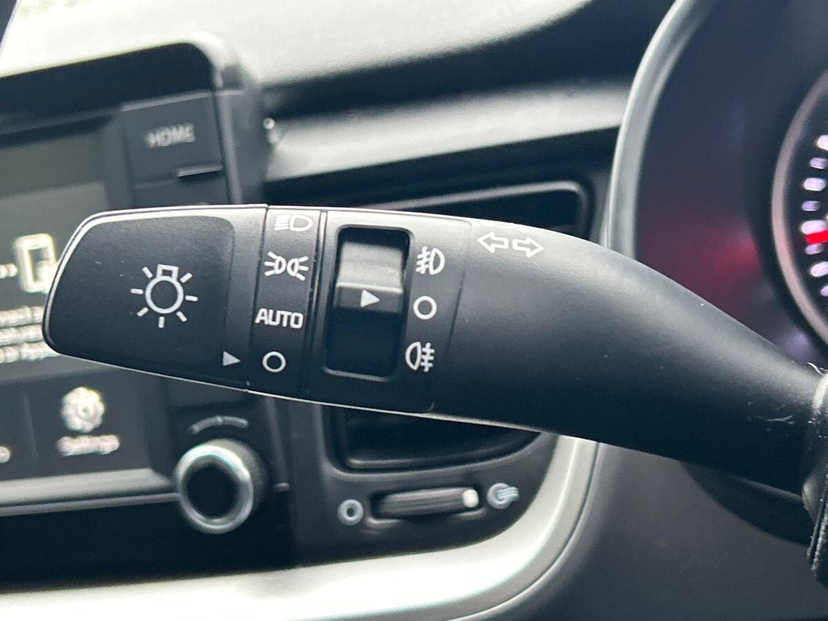 Used Kia Stonic 2019 for sale - 76421457: Photo 30