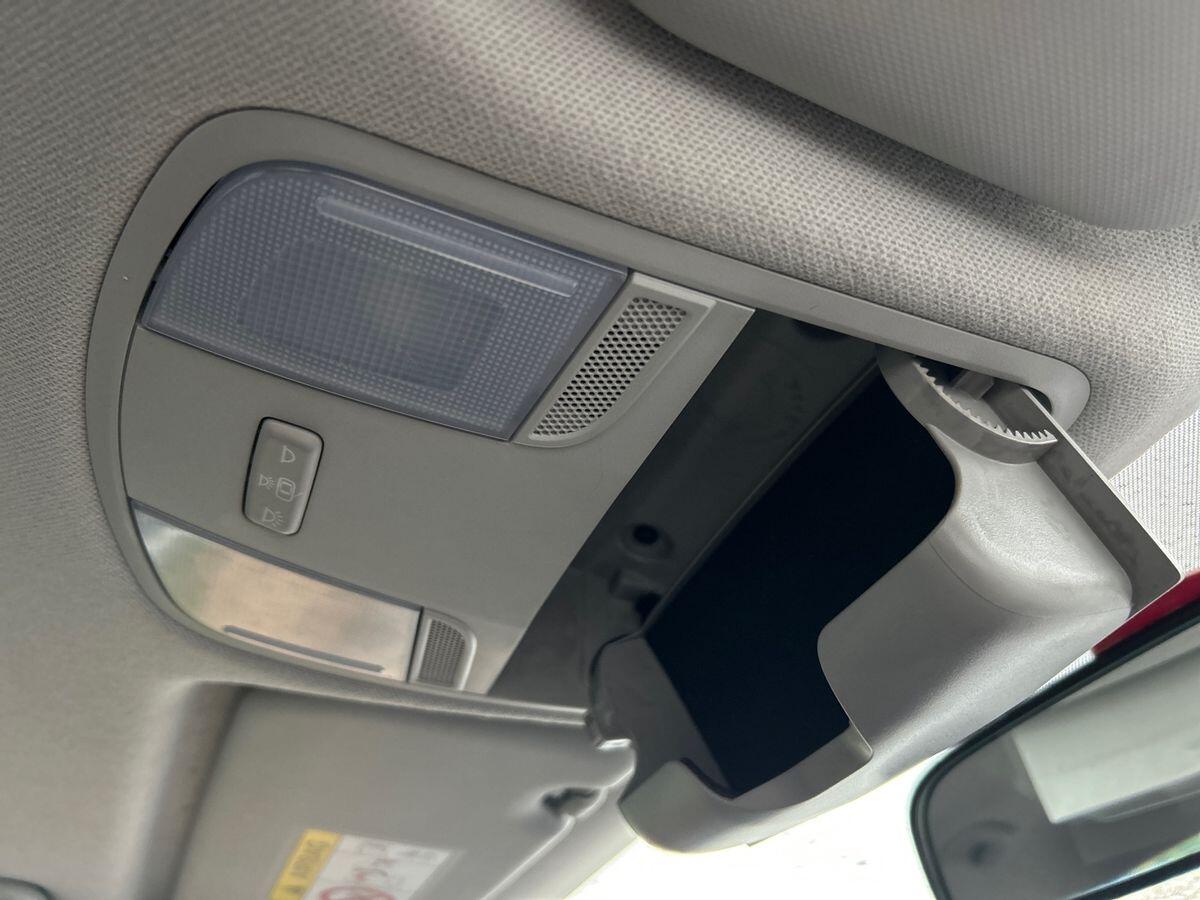 Used Kia Stonic 2019 for sale - 76421457: Photo 42