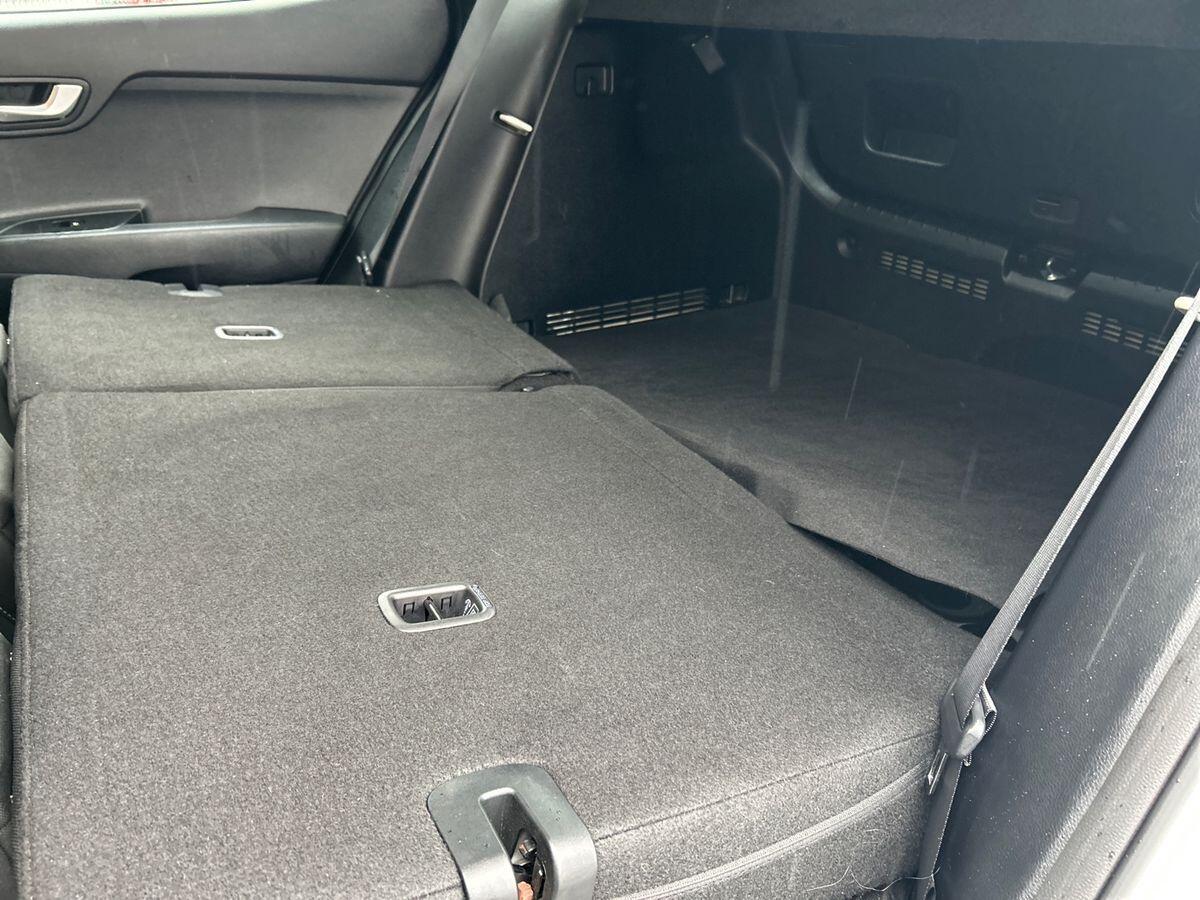 Used Kia Stonic 2019 for sale - 76421457: Photo 45