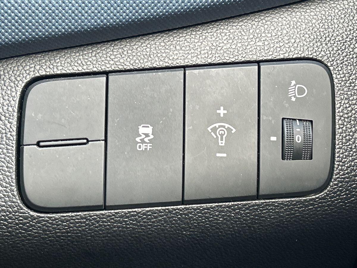 Used Hyundai i10 2016 for sale - 77577774: Photo 42