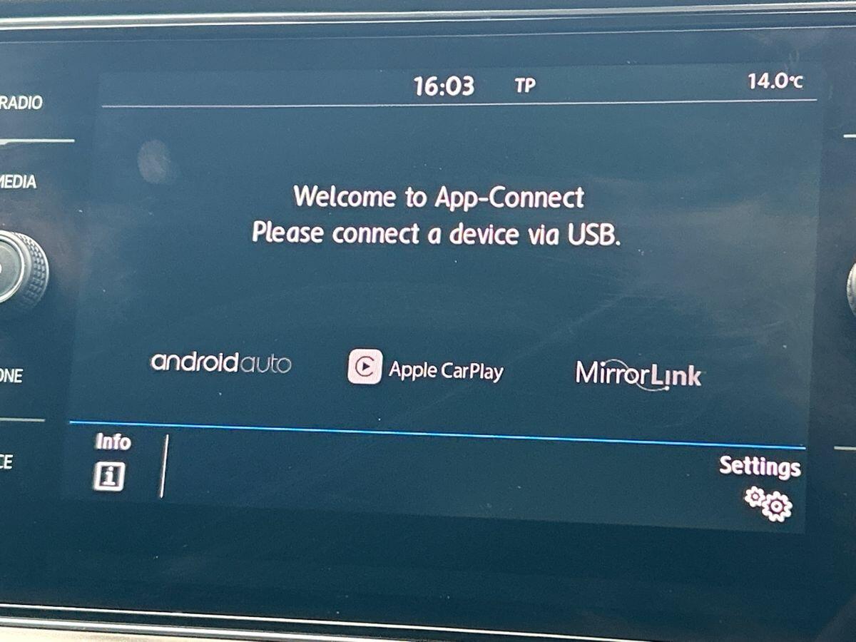 Used Volkswagen T-Roc 2020 for sale - 76435952: Photo 34