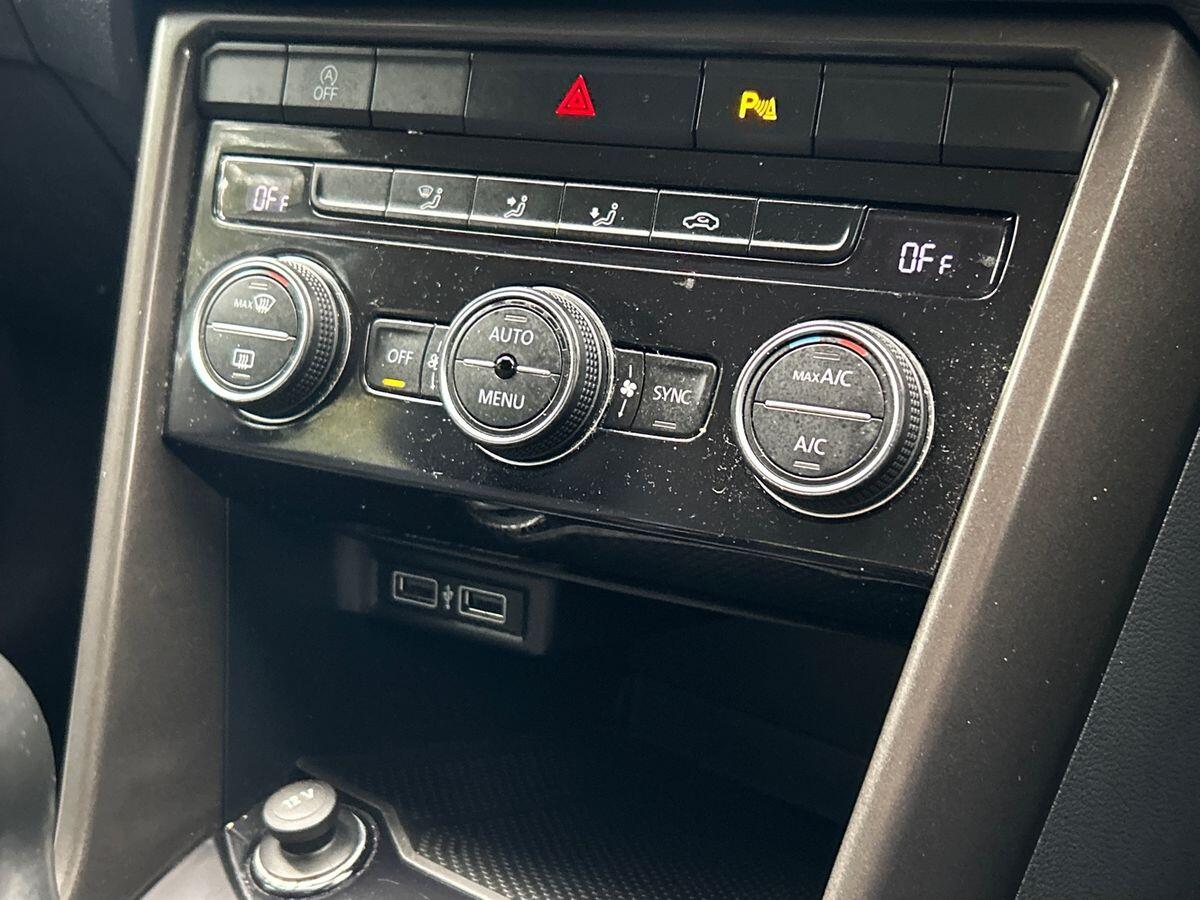 Used Volkswagen T-Roc 2020 for sale - 76435952: Photo 38