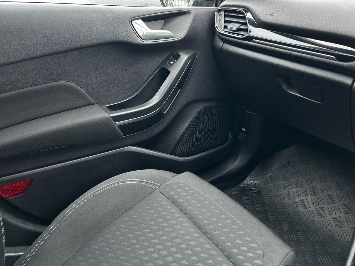 Used Ford Fiesta 2019 for sale - 76890332: Photo 40