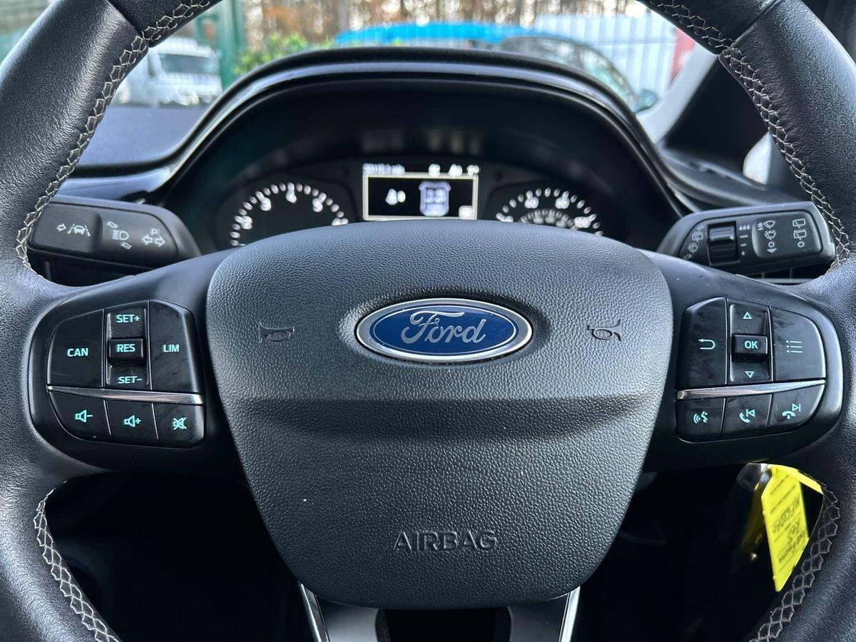 Used Ford Fiesta 2018 for sale - 76762621: Photo 29