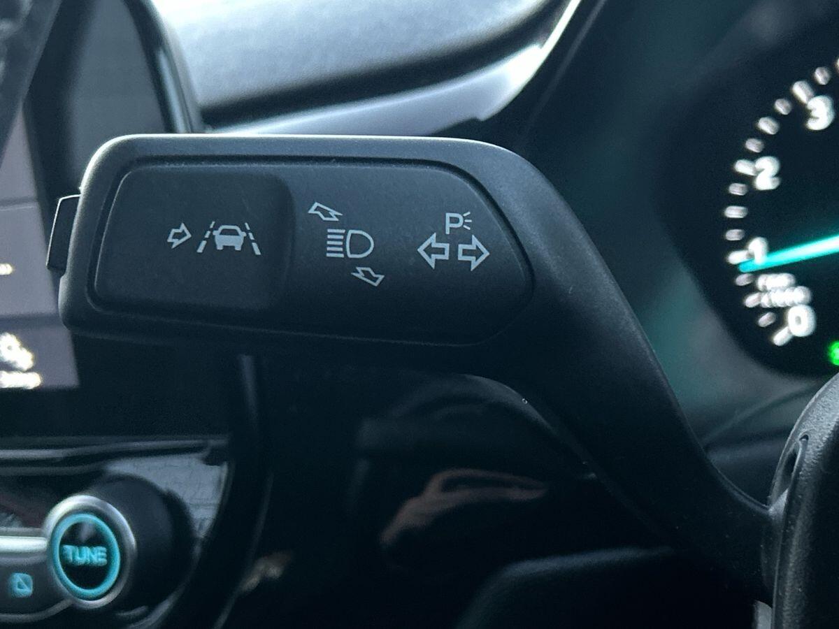 Used Ford Fiesta 2018 for sale - 76762621: Photo 30