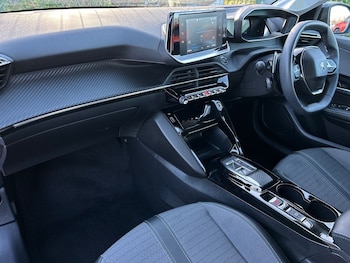 Used Peugeot 208 2022 for sale - 77167615: Photo