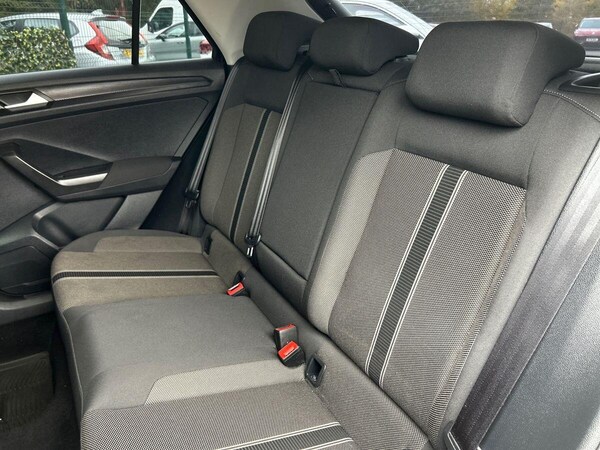 Used Volkswagen T-Roc 2019 for sale - 76249604: Photo 20