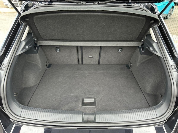 Used Volkswagen T-Roc 2019 for sale - 76249604: Photo 21