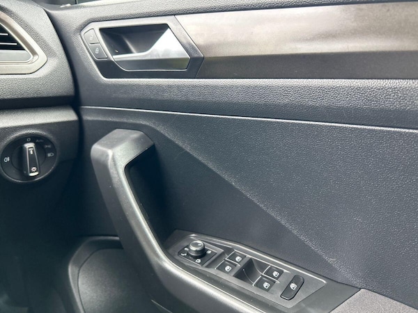 Used Volkswagen T-Roc 2019 for sale - 76249604: Photo 44