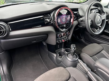 Used MINI Hatch 2023 for sale - 79043312: Photo