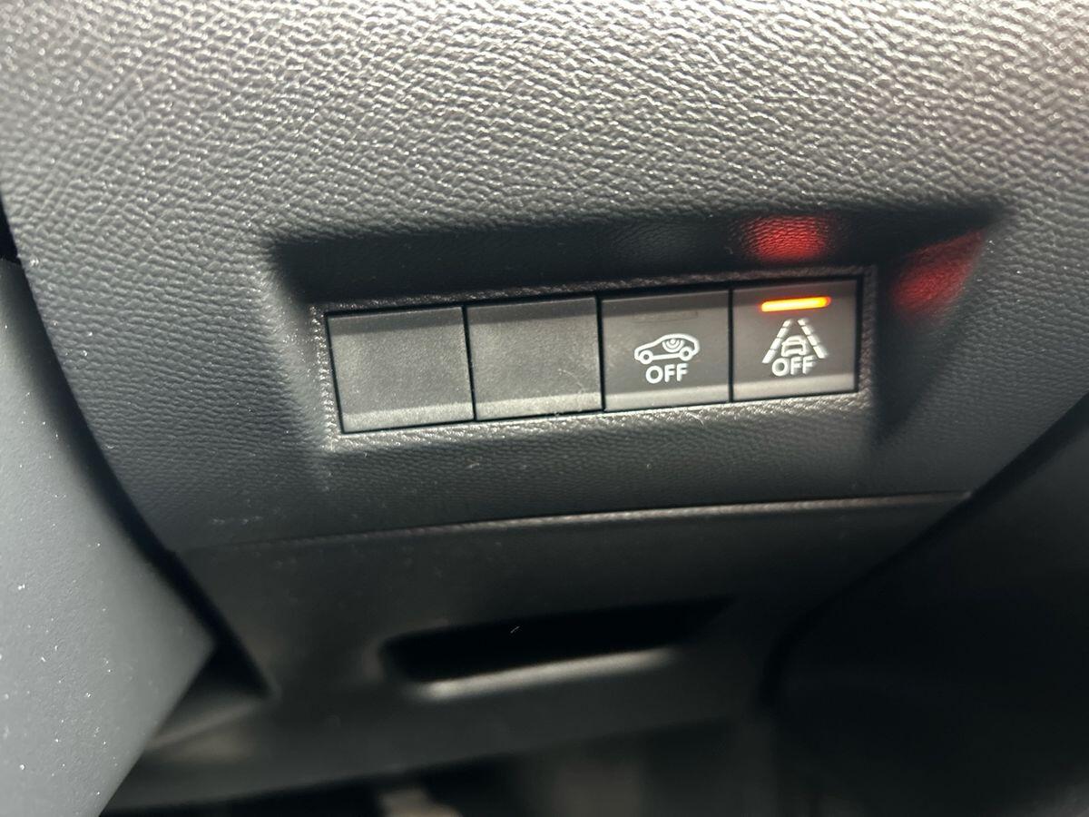 Used Peugeot 208 2021 for sale - 77527268: Photo 40