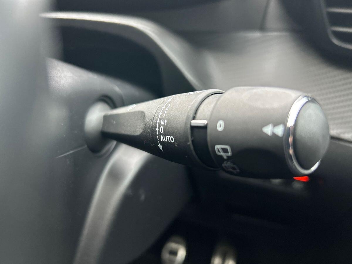 Used Peugeot 208 2021 for sale - 77527268: Photo 44