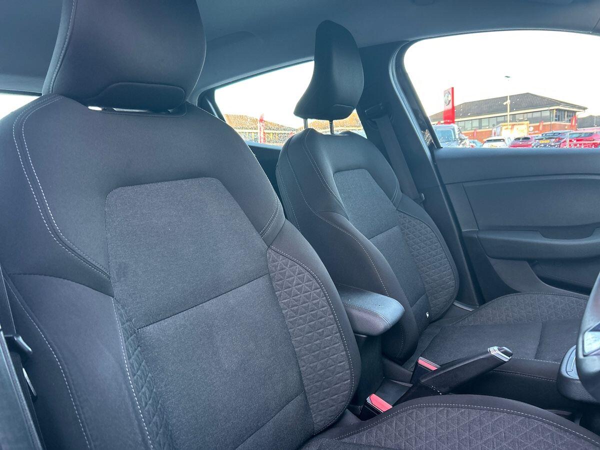 Used Renault Clio 2022 for sale - 77199378: Photo 18