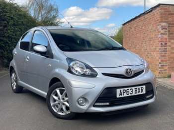 2014 (63) - 1.0 VVT-i Mode 5dr