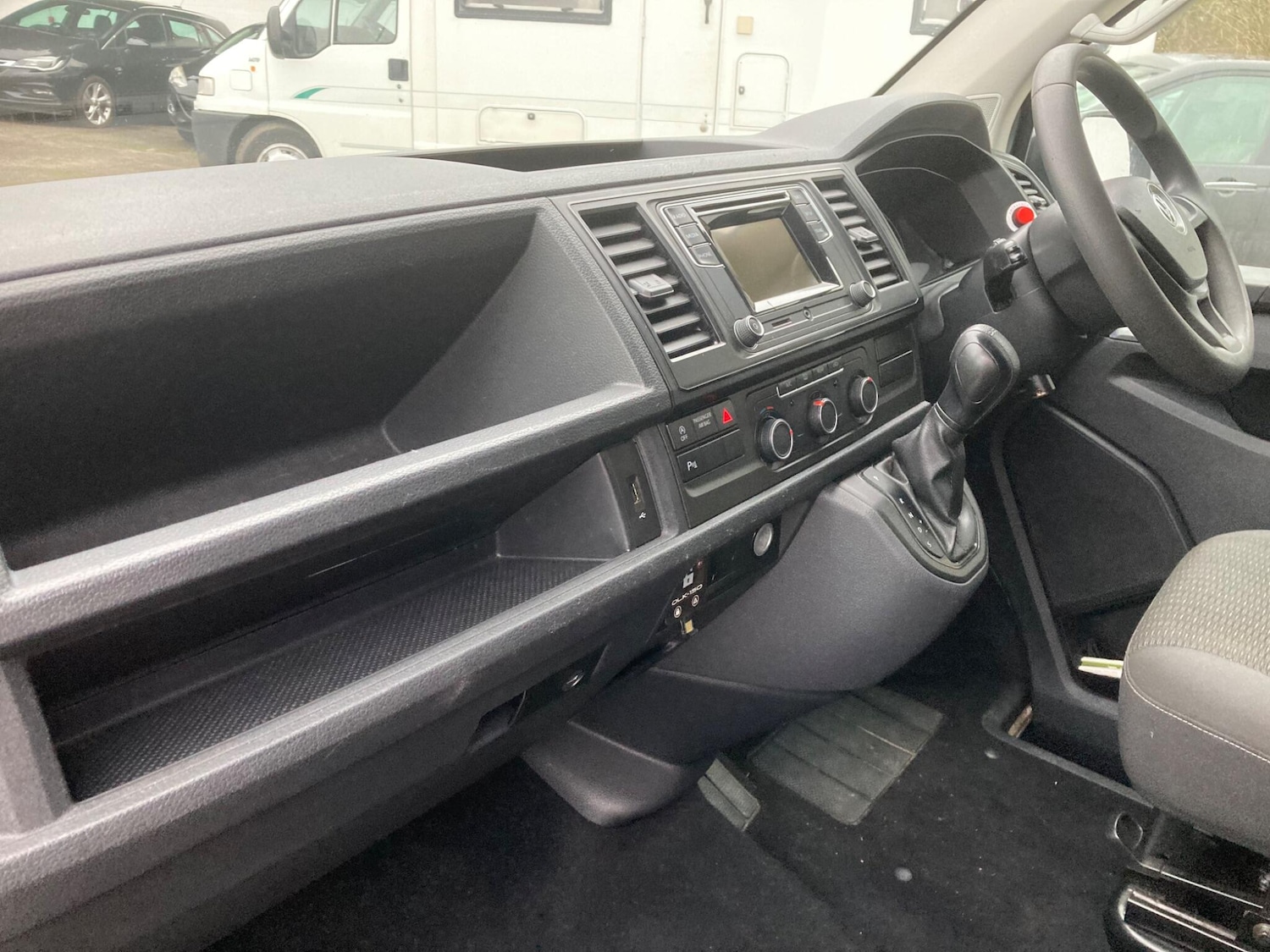 Used Volkswagen Transporter Shuttle 2017 for sale - 77425696: Photo 14