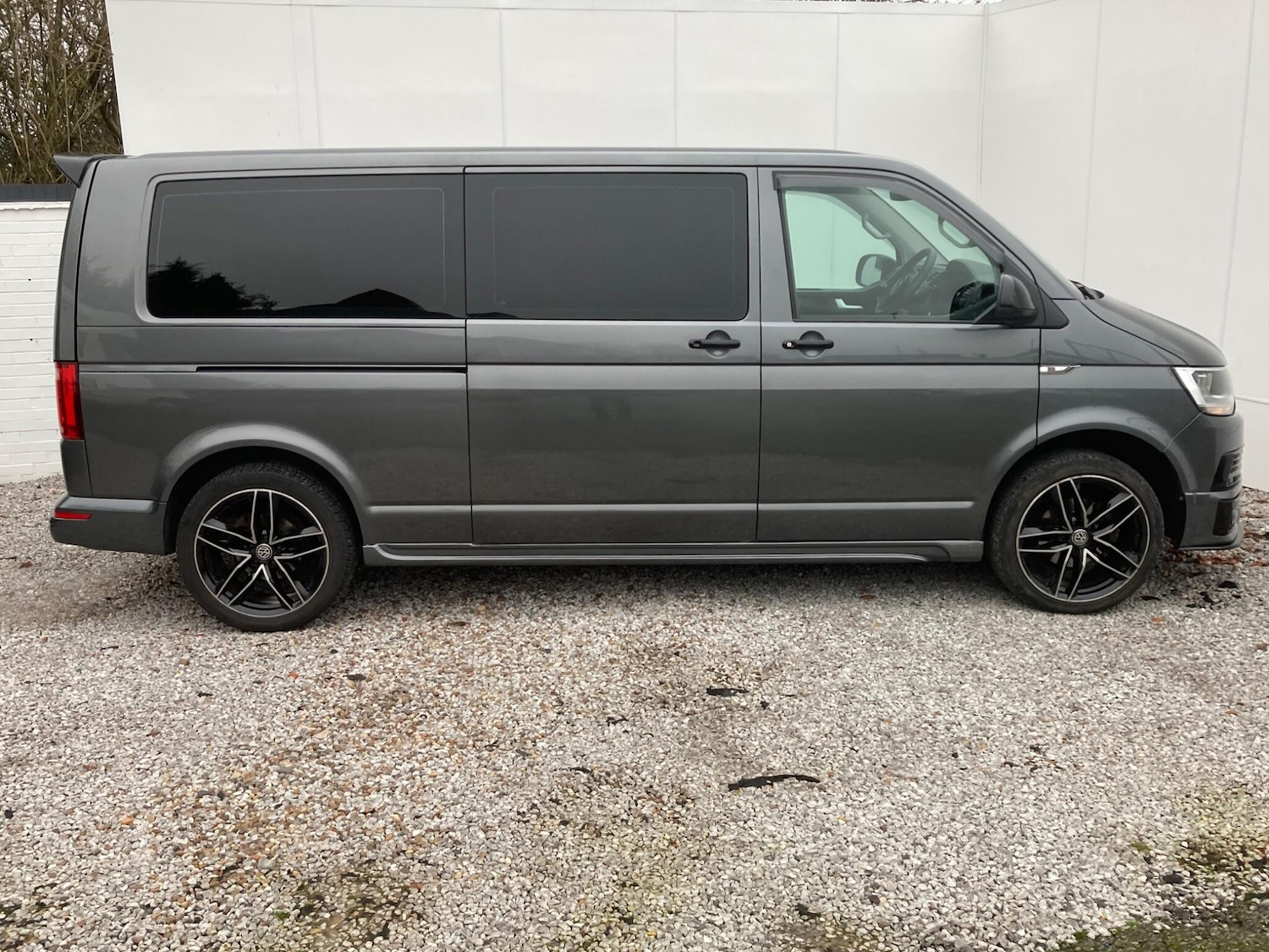 Used Volkswagen Transporter Shuttle 2017 for sale - 77425696: Photo 5