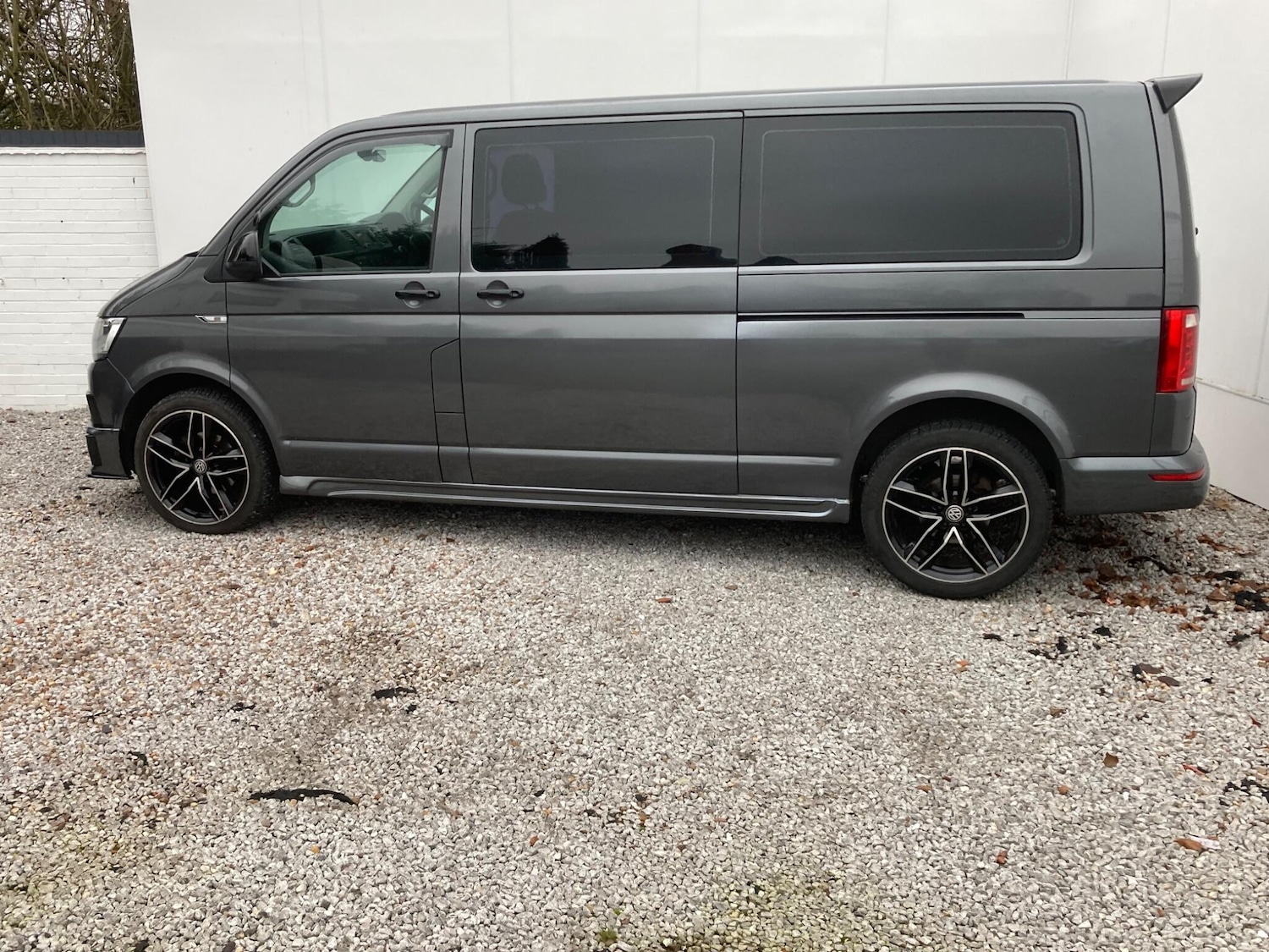Used Volkswagen Transporter Shuttle 2017 for sale - 77425696: Photo 8