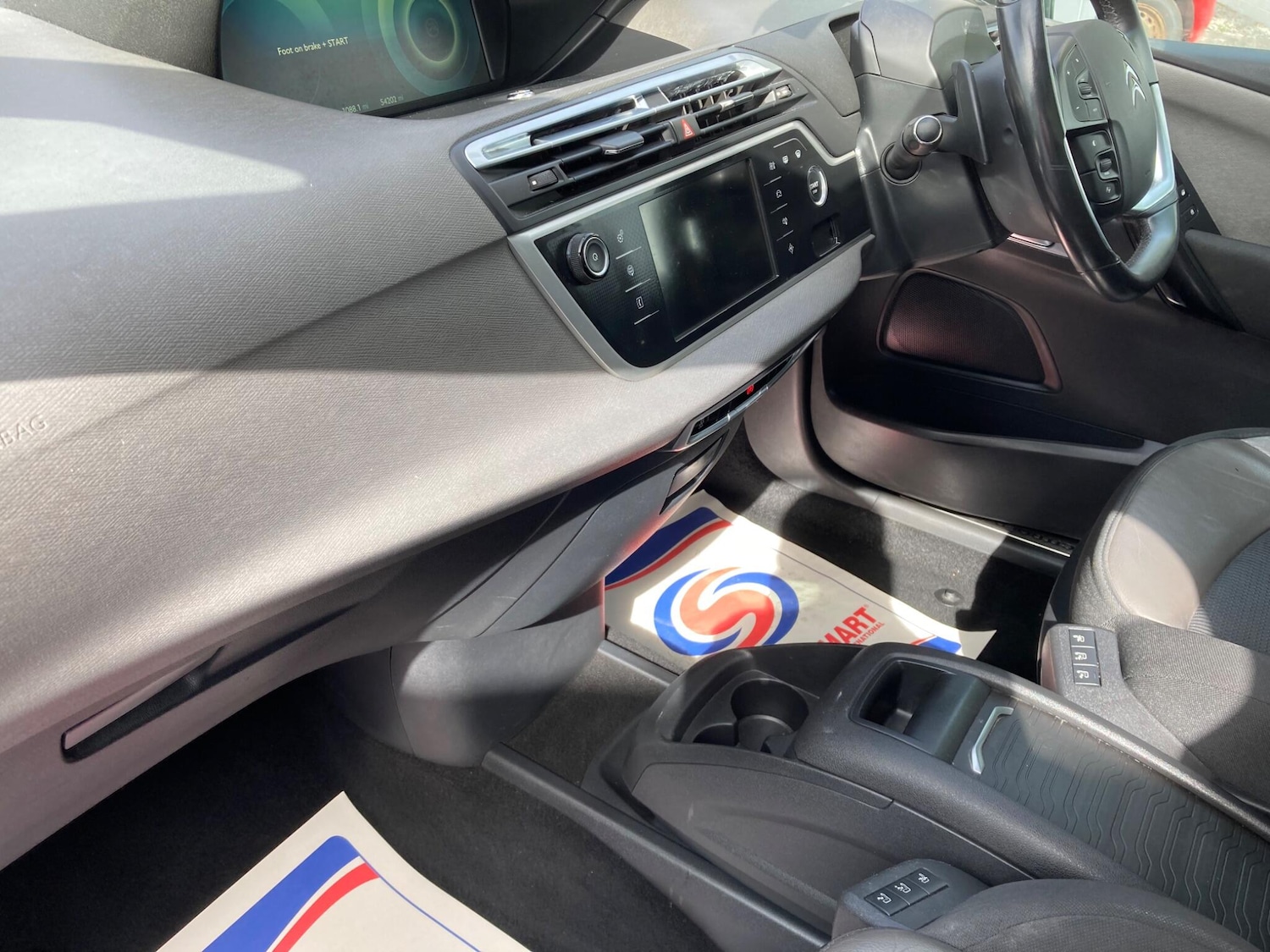 Used Citroen C4 Picasso 2016 for sale - 76584176: Photo 7