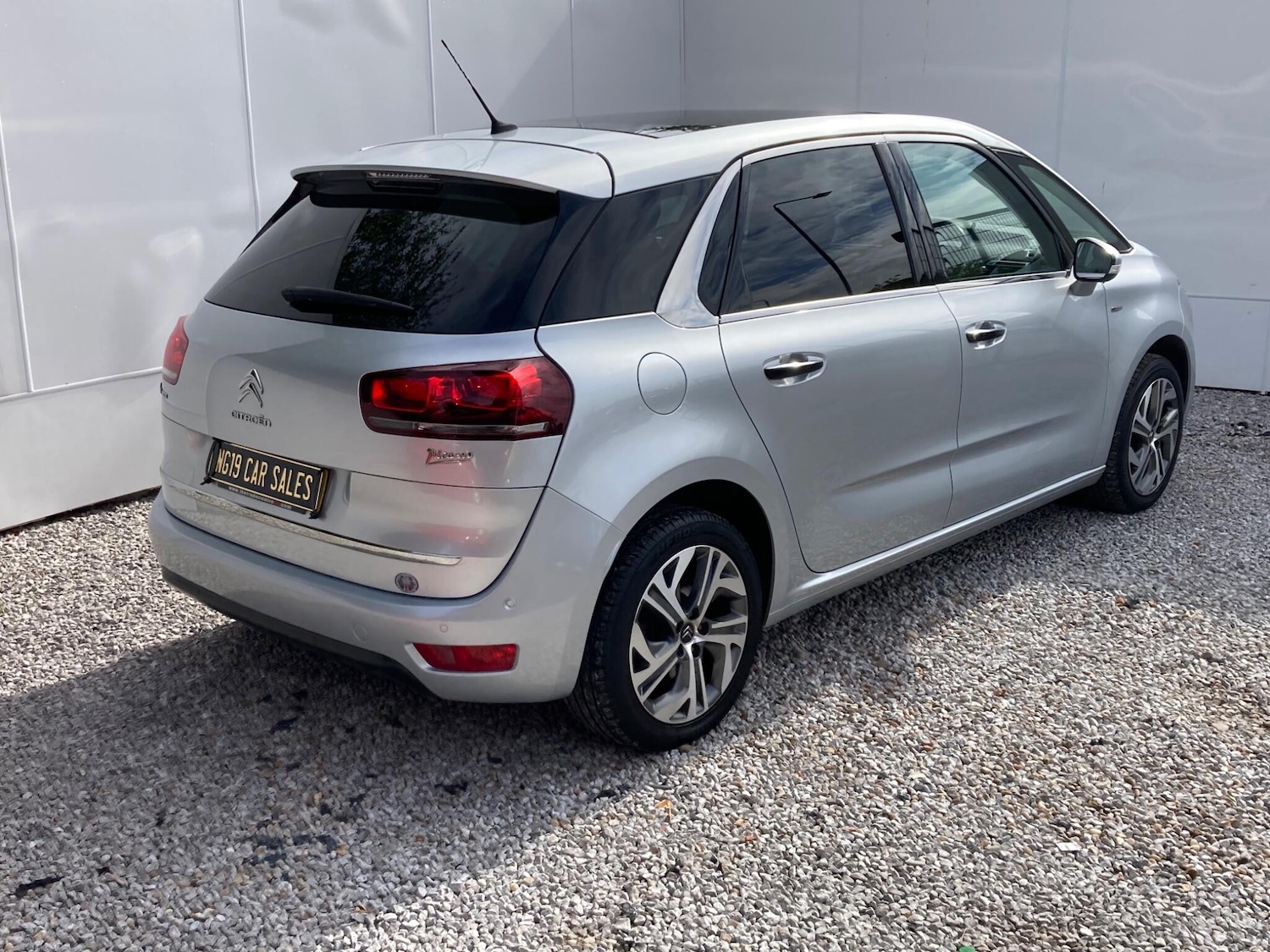 Used Citroen C4 Picasso 2016 for sale - 76584176: Photo 8
