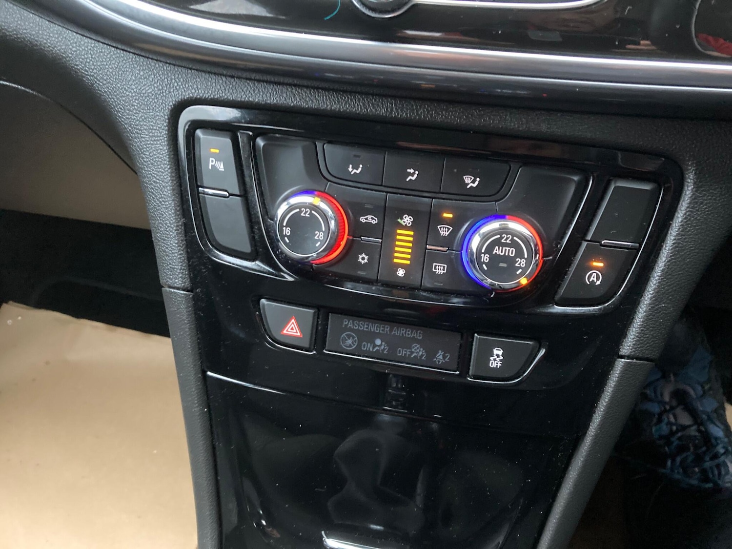 Used Vauxhall Mokka X 2017 for sale - 76584803: Photo 8