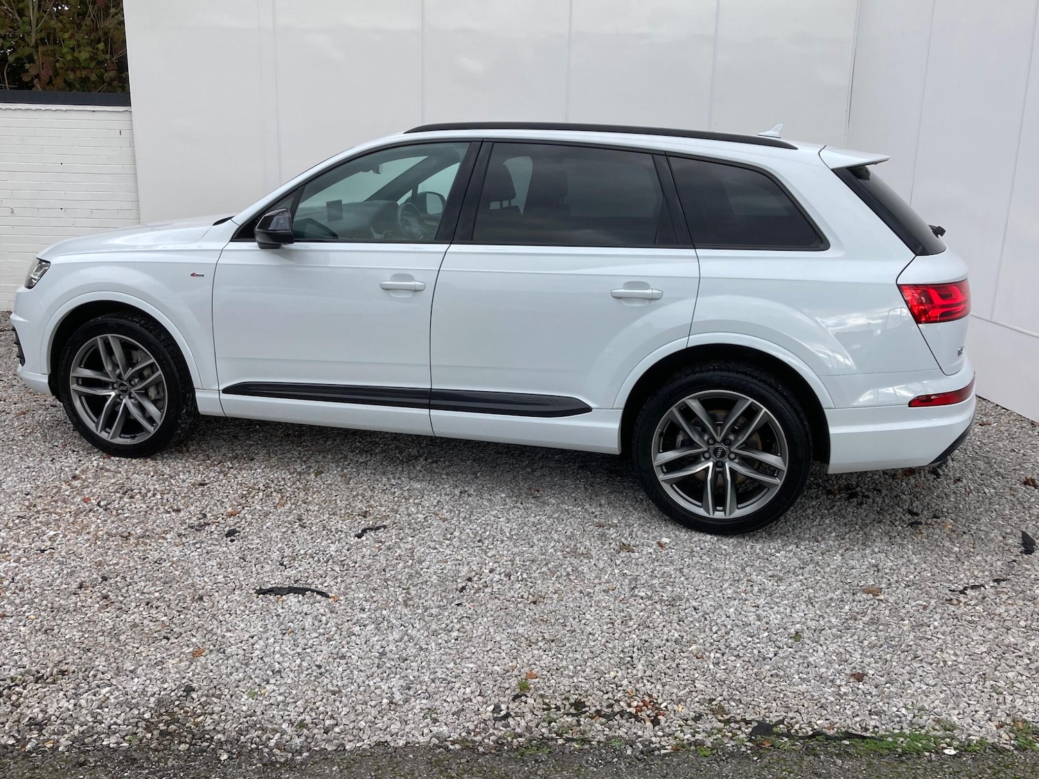 Used Audi Q7 2018 for sale - 76994327: Photo 9
