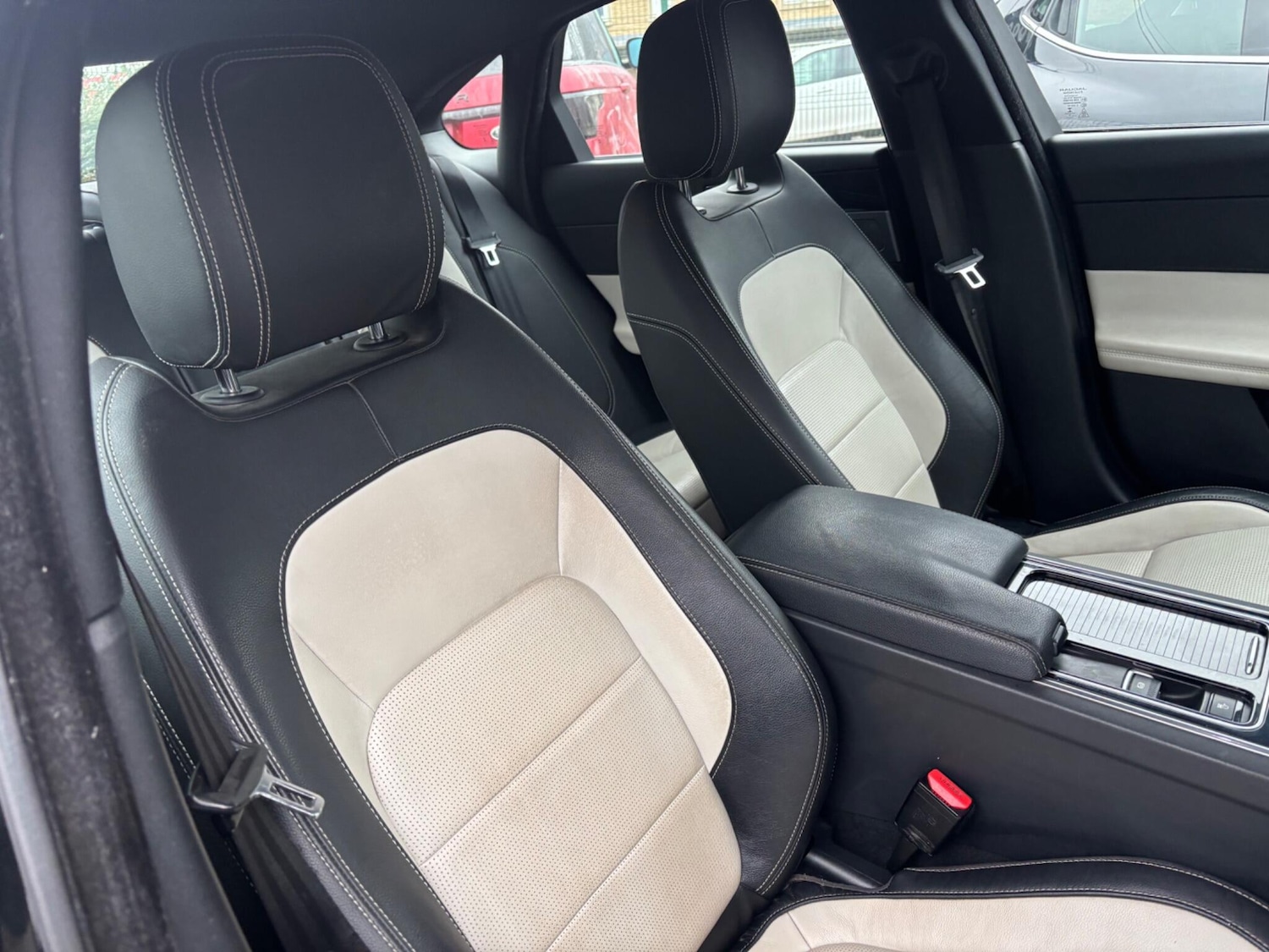 Used Jaguar XF 2016 for sale - 77216234: Photo 12