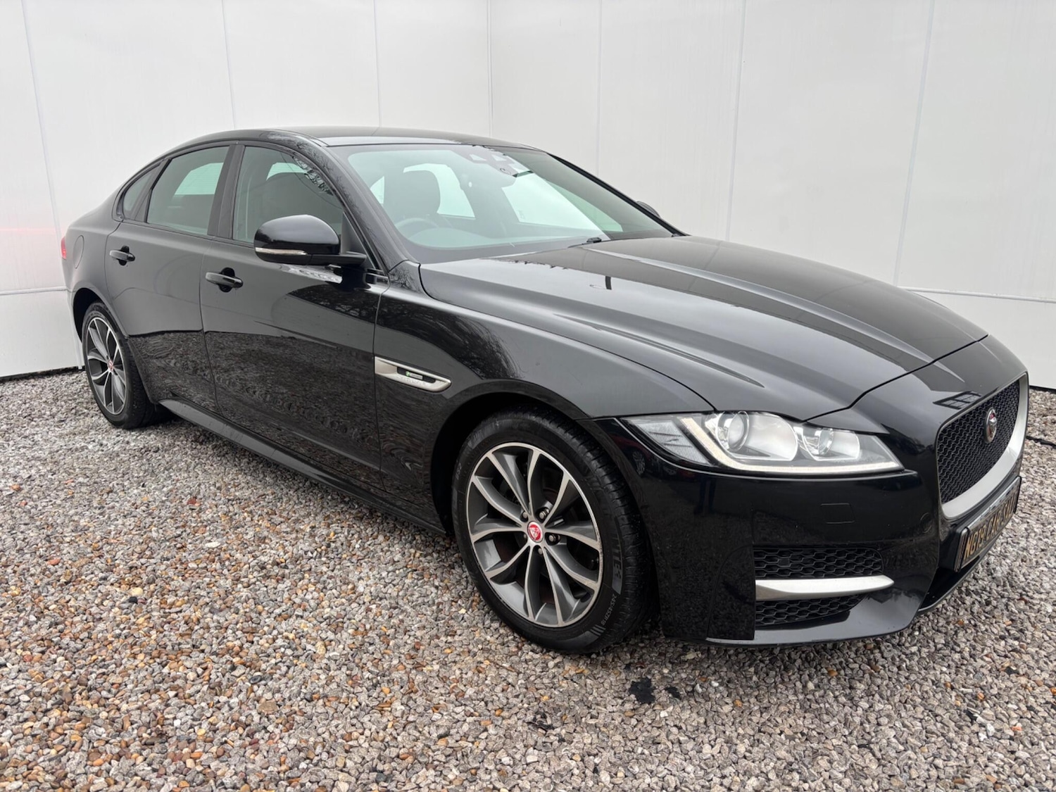 Used Jaguar XF 2016 for sale - 77216234: Photo 4