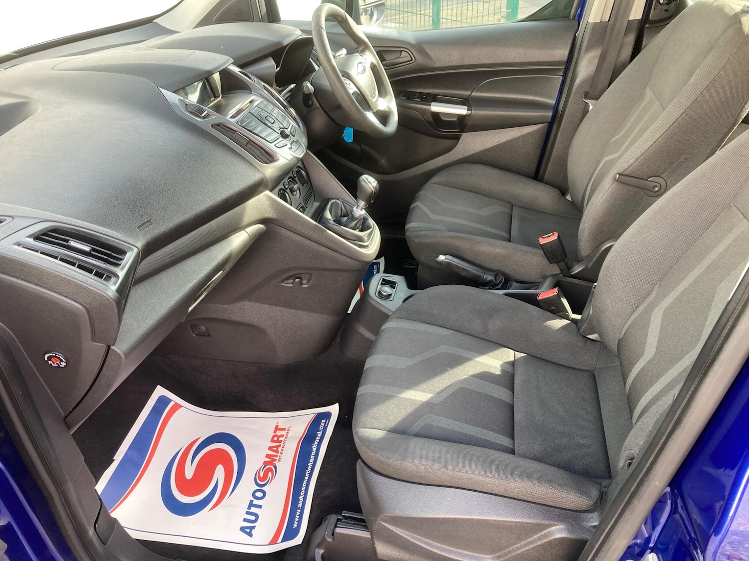 Used Ford Grand Tourneo Connect 2015 for sale - 76953088: Photo 17