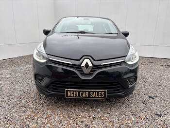 Used Renault Clio 2018 for sale - 76918654: Photo