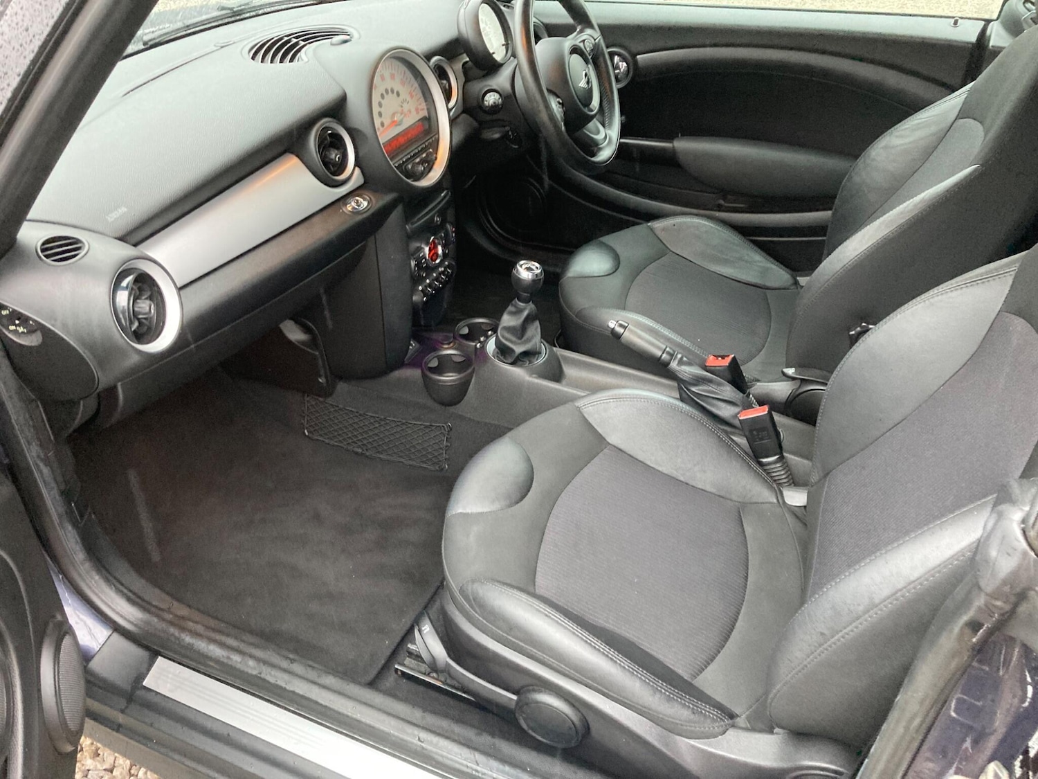 Used MINI Convertible 2013 for sale - 76752925: Photo 22