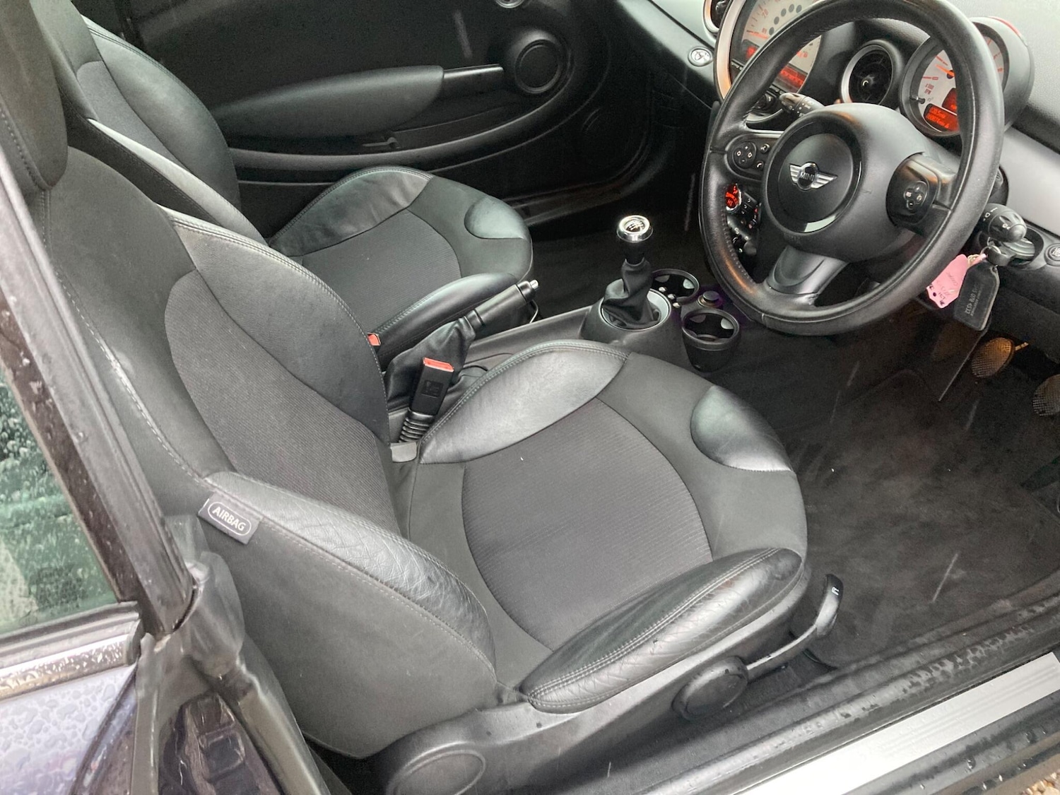 Used MINI Convertible 2013 for sale - 76752925: Photo 3