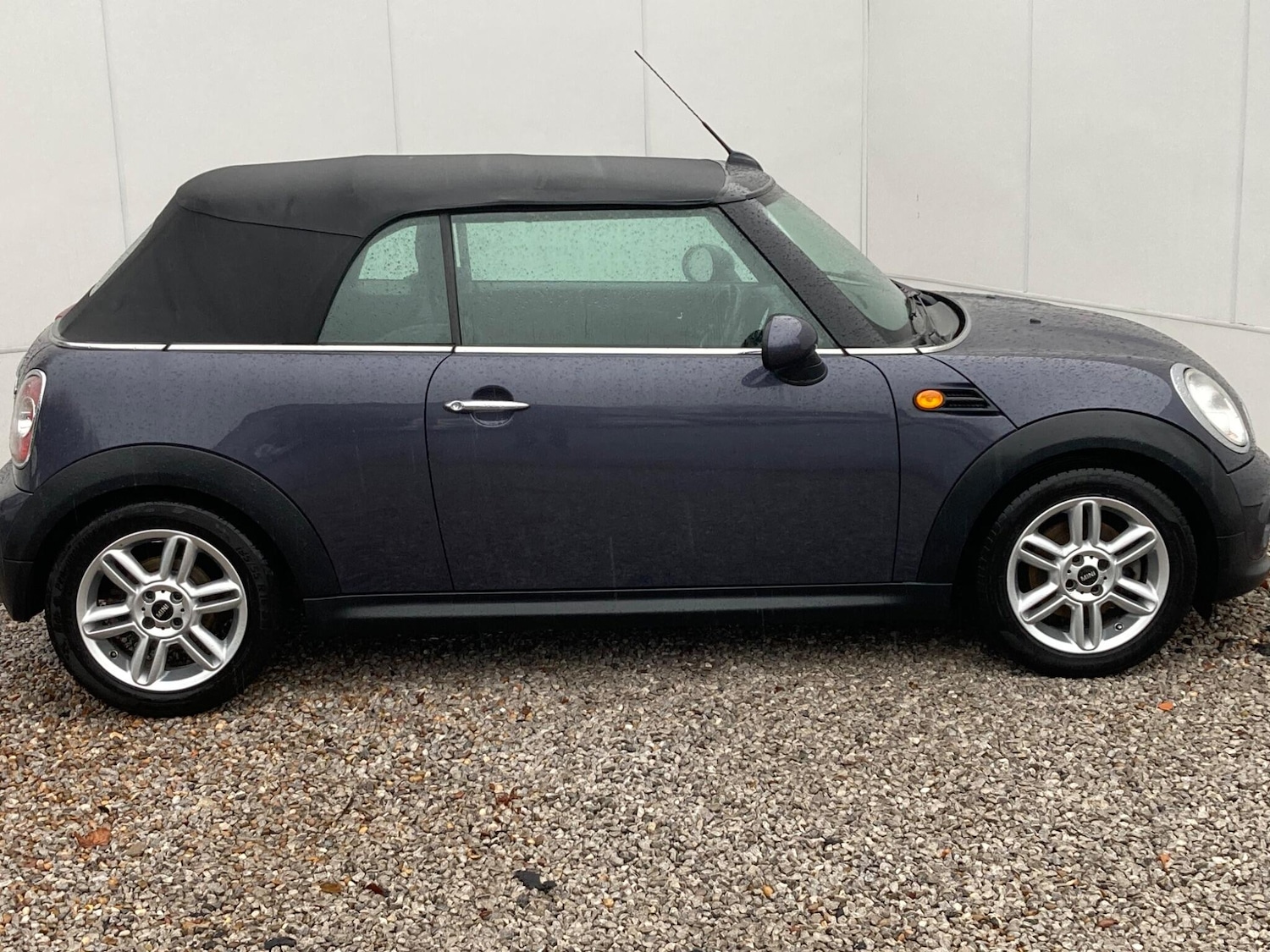 Used MINI Convertible 2013 for sale - 76752925: Photo 7
