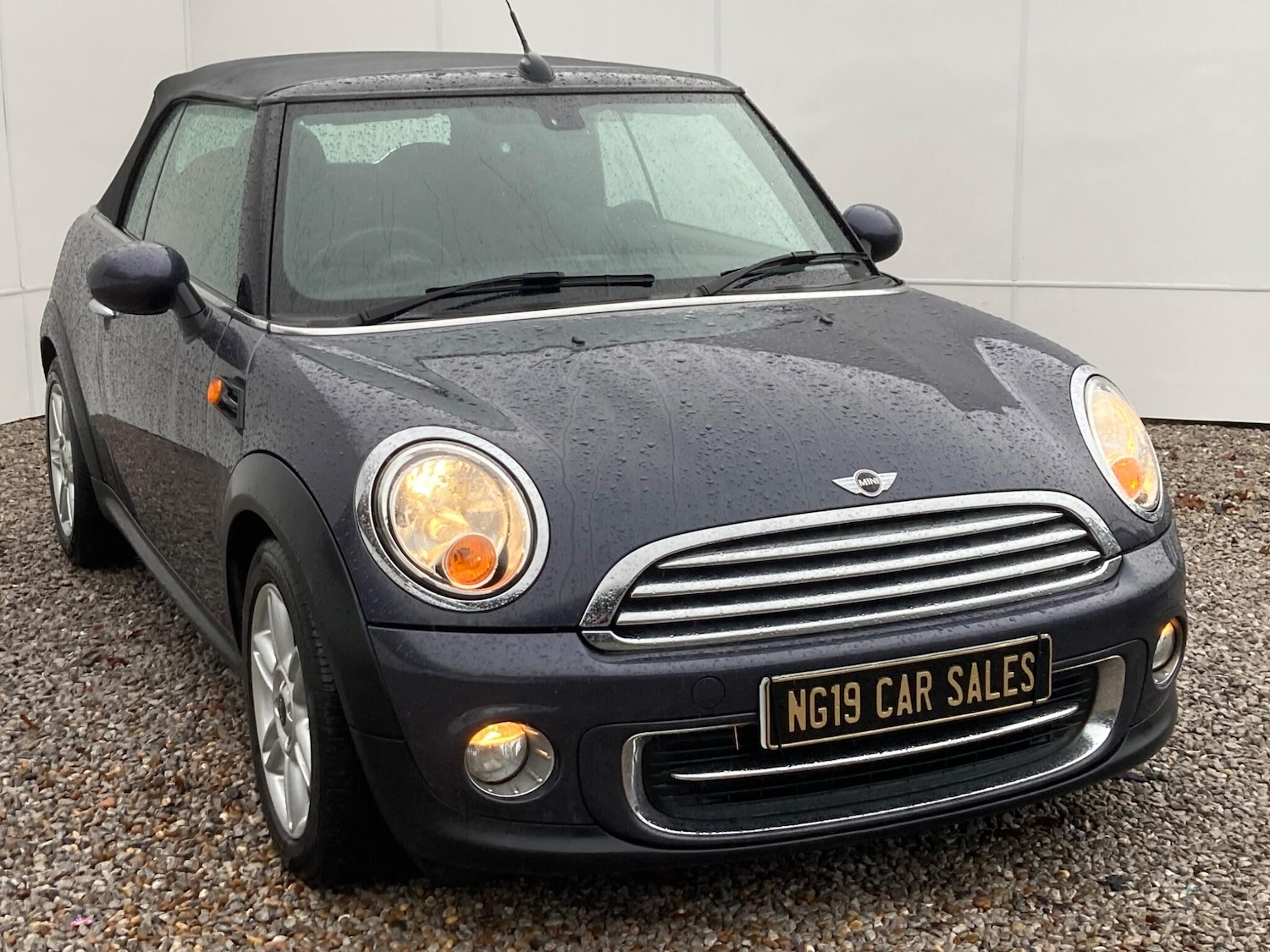 Used MINI Convertible 2013 for sale - 76752925: Photo 9